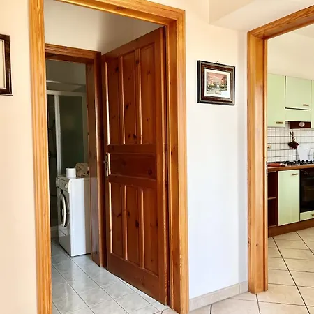 Front Rose Superiore Апартаменты Марина-ди-Песколузе